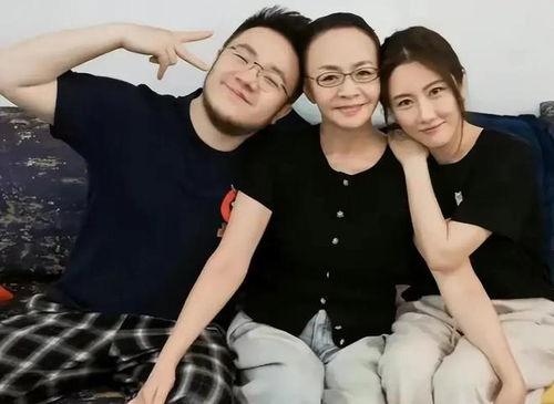 吃瓜娱乐八卦直播视频,吃瓜娱乐八卦，带你领略网红圈幕后风云